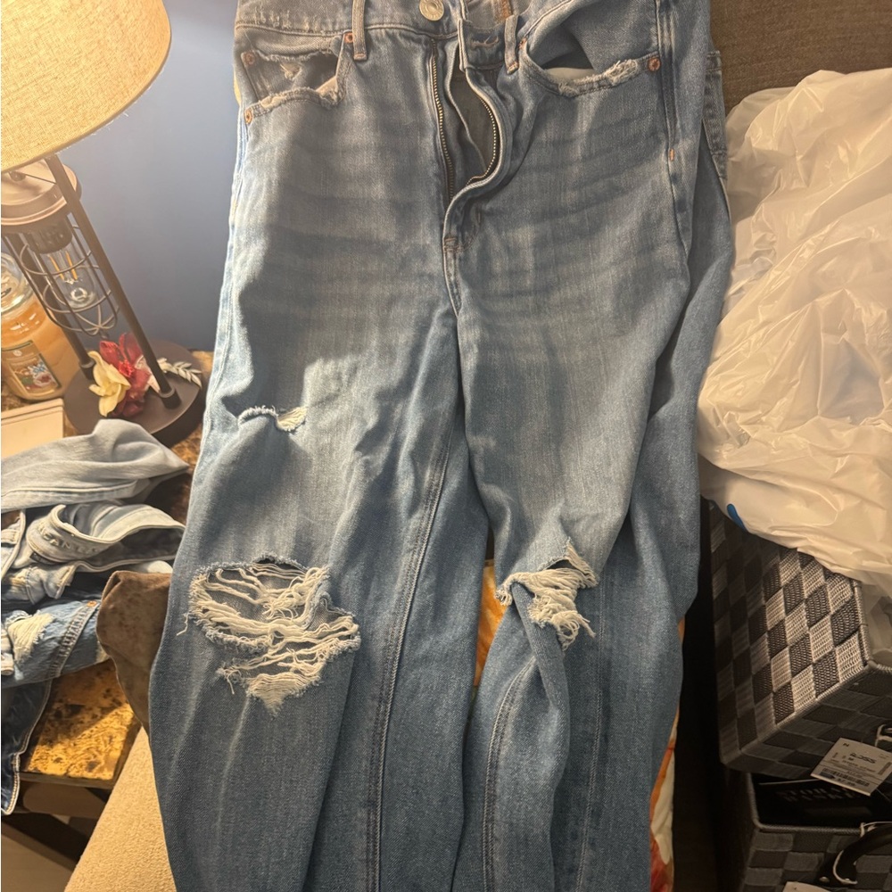 American Eagle Outfitters Light Blue Denim Jeans